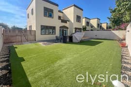 Vacant | Corner Unit | Close to Park
