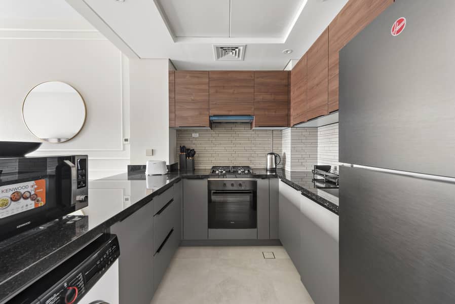 4 Full Kitchen (8). jpeg