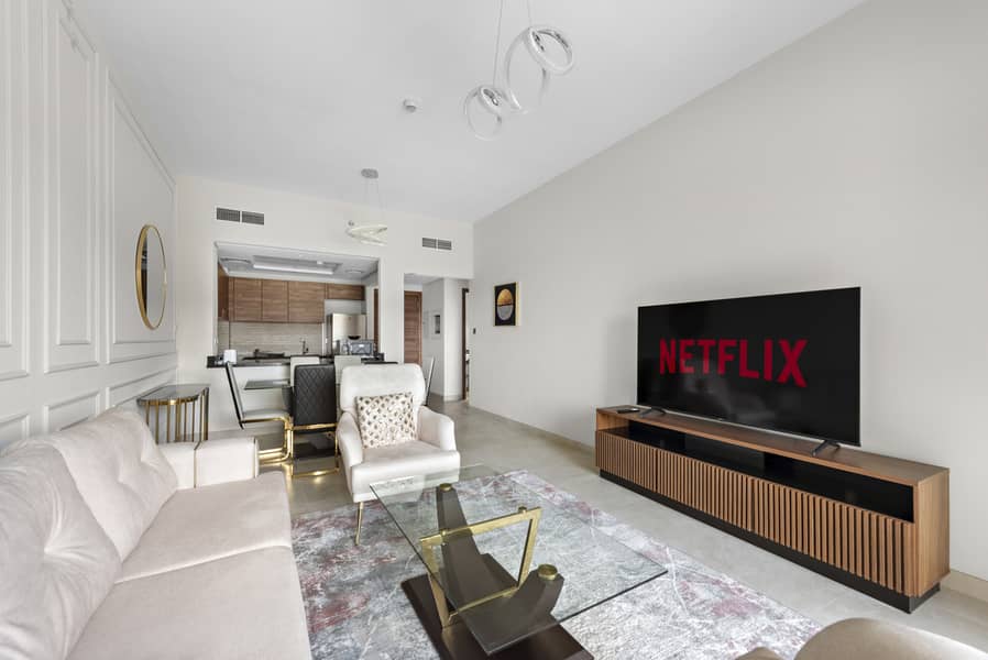 7 Living Room (16). jpeg