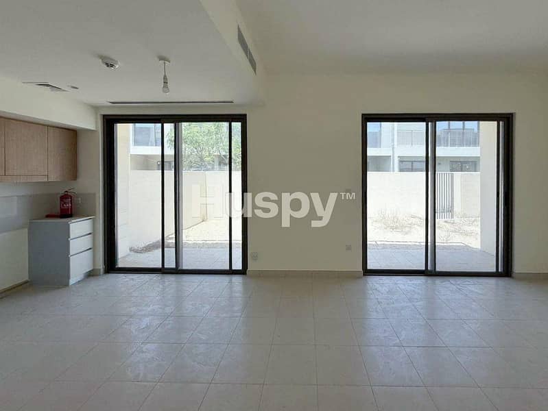 Vacant | Near Pool | Landscaped Vacant | Near Pool | Landscaped