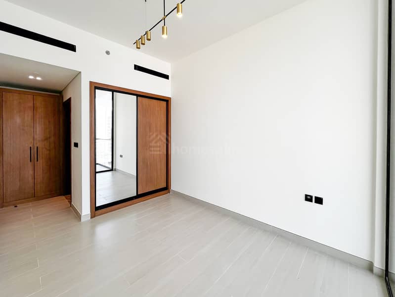 Smart Home | Open View | Big Layout Smart Home | Open View | Big Layout