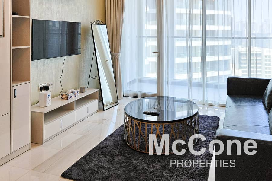 Burj Khalifa View | 4 Cheques | Fully Furnished Burj Khalifa View | 4 Cheques | Fully Furnished