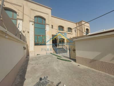 فیلا 4 غرف نوم للايجار في مدينة محمد بن زايد، أبوظبي - 20250520_154659. jpg