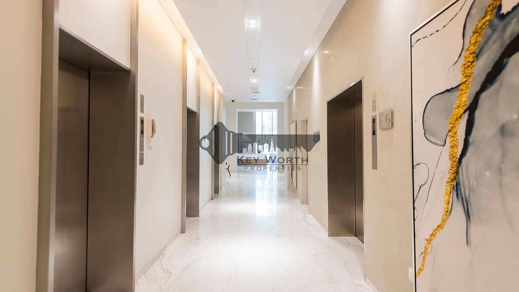 18 Q2 2019_DOWNTOWN DUBAI_BLVD CRESCENT_10. JPG