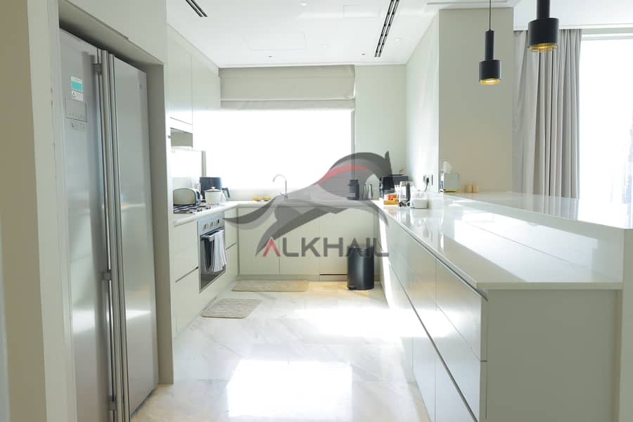 6 AKHL3246. JPG
