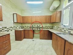 فیلا في الصاروج 4 غرف 70000 درهم - 11745956