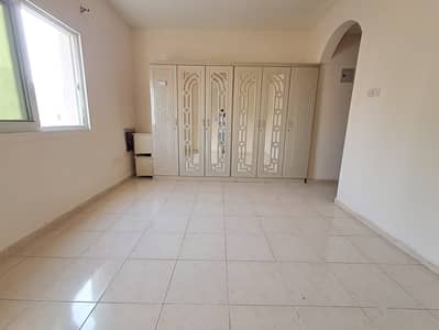 استوديو  للايجار في مويلح، الشارقة - 20250519_163529. jpg