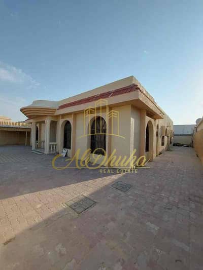 7 Bedroom Villa for Sale in Al Nekhailat, Sharjah - fc4bcbca-55fc-4f89-b9e2-f3c0f7dd2108. jpg