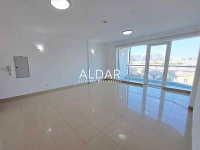 2 Bedroom Apartment for Rent in Dubai Sports City, Dubai - Prime Location | Modern Finish | Well Maintained