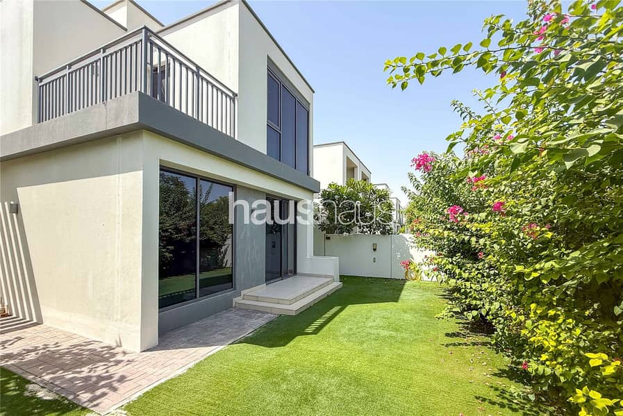Single Row | Unfurnished | Available Single Row | Unfurnished | Available
