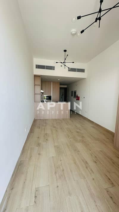 Studio for Rent in Jumeirah Village Triangle (JVT), Dubai - PHOTO-2025-05-23-17-12-54 2. jpg