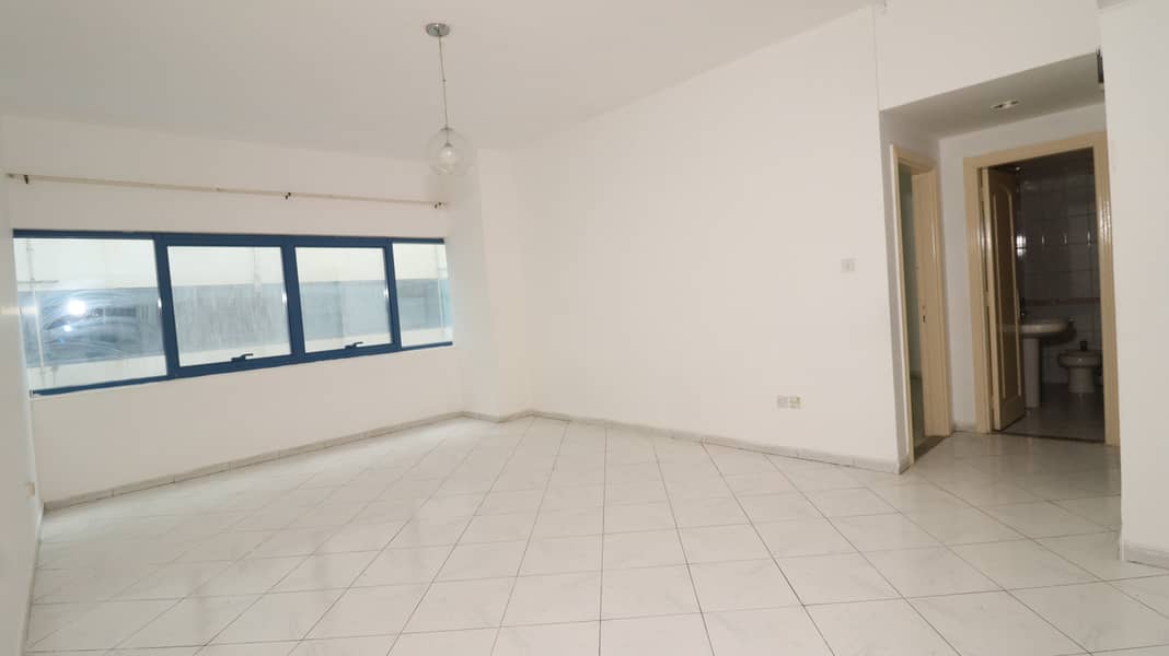 1 Hall (2). JPG 1 Hall (2). JPG