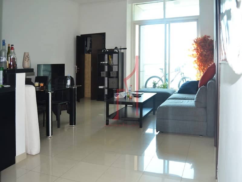 Fully Furnished 1 Bedroom|Botanica Tower