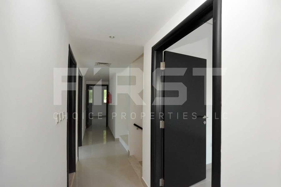 8 Internal Photo of 5 Bedroom Villa in Al Reef Villas 348.3 sq. m 3749 sq. ft (102). jpg