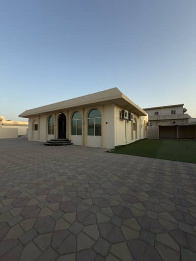 4 Bedroom Villa for Sale in Turrfa, Sharjah - فيلا الطرفا 1. . . . . . . jpg