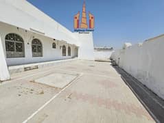 فیلا في الجزات 5 غرف 75000 درهم - 11751700