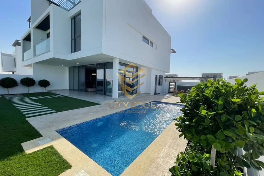 5BR-STAND ALONE- DIRECTLY ON THE SEA - FREEHOLD 5BR-STAND ALONE- DIRECTLY ON THE SEA - FREEHOLD