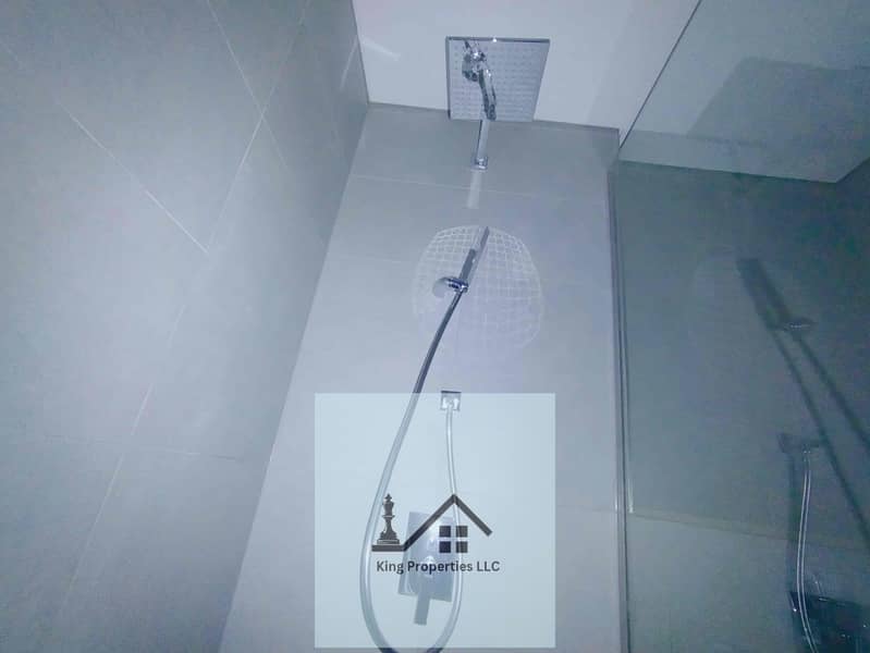 5 ddf879ab-2c96-4d7b-a662-6fe6efb76f17. jpg