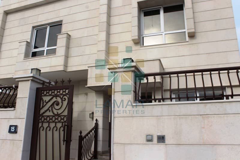 3 Br + Maids | Well Maintained Villa In Umm Suqeim 3