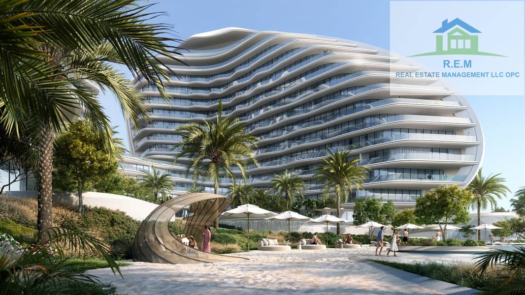 17 OYSTRA SANDY BEACH 01. jpg