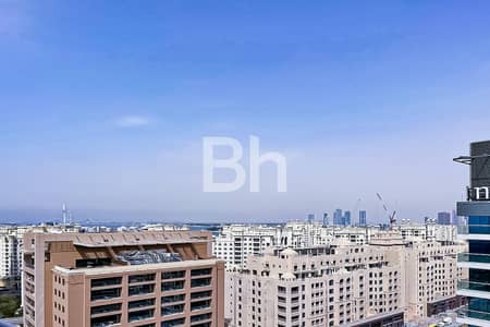 1 Bedroom Flat for Sale in Palm Jumeirah, Dubai - Sea View | High Floor | Private Beach