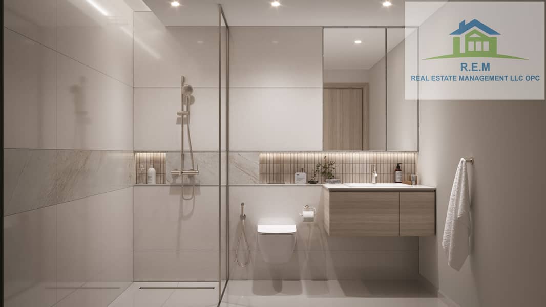 12 Bathroom. jpg