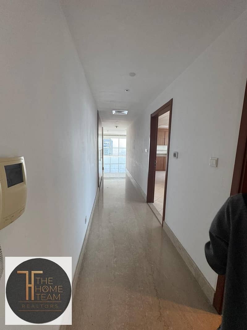 Negotiable Price | Near Metro | Vacant Negotiable Price | Near Metro | Vacant