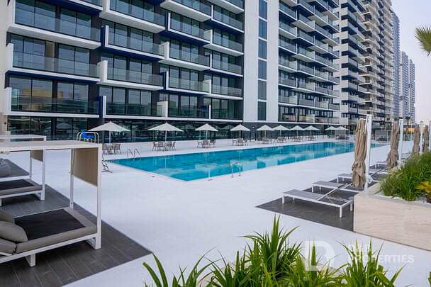Modern 1BR | Al Khail Exit | Panoramic View Modern 1BR | Al Khail Exit | Panoramic View