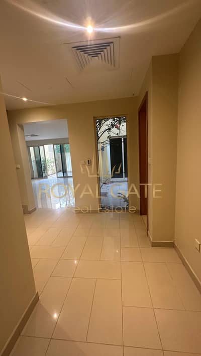 5 Bedroom Villa for Sale in Al Raha Gardens, Abu Dhabi - IMG-20250520-WA0104. jpg