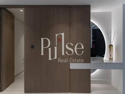 3 Bedroom Flat for Rent in DIFC, Dubai - Luxuriously Renovated 3BR with Terrace