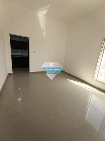 استوديو  للايجار في الكرامة، أبوظبي - 5d01e960-8be3-4945-8fd8-ea557590ad21. jpeg