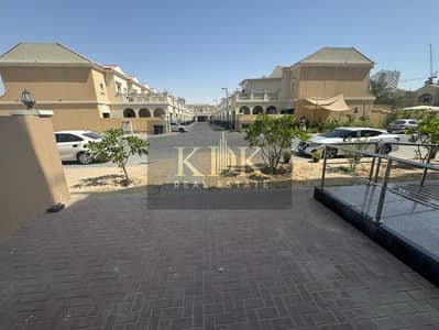 محل تجاري  للايجار في قرية جميرا الدائرية، دبي - WhatsApp Image 2025-05-26 at 11.15. 17_7406f26d. jpg