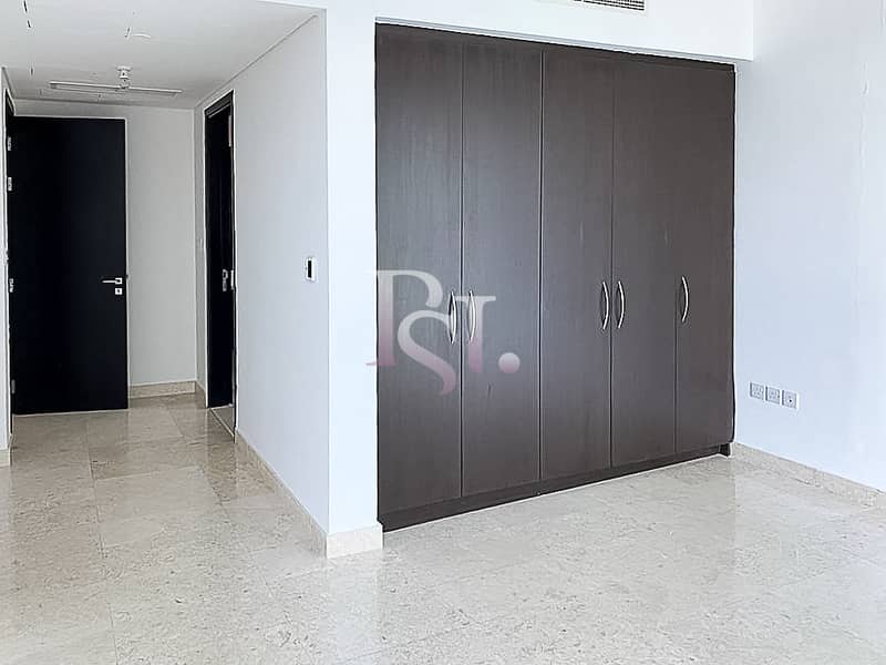 3 occean-terrace-marina-square-al-reem-island-abu-dhabi-bedroom. JPG
