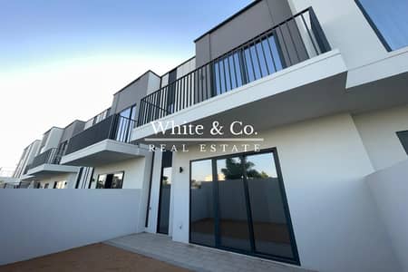3 Bedroom Villa for Rent in Dubai South, Dubai - Type B Layout | Modern | Gated Community