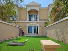 SPACIOUS TOWNHOUSE WITH LARGE TERRACE & BALCONY