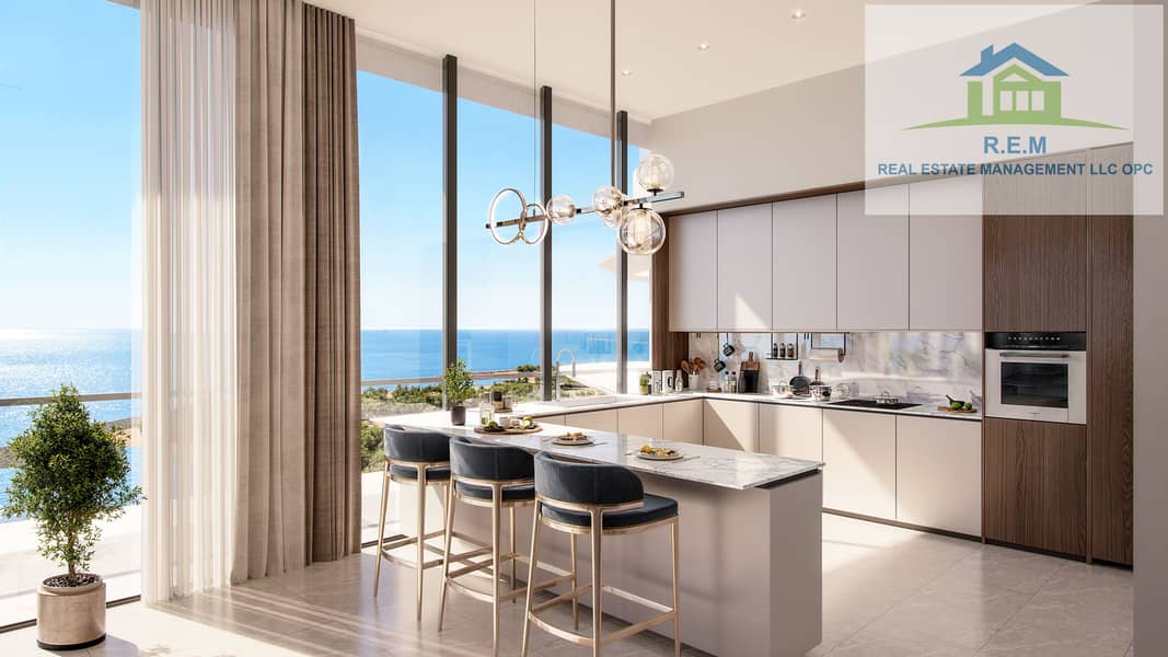 17 Penthouse - Kitchen. jpg