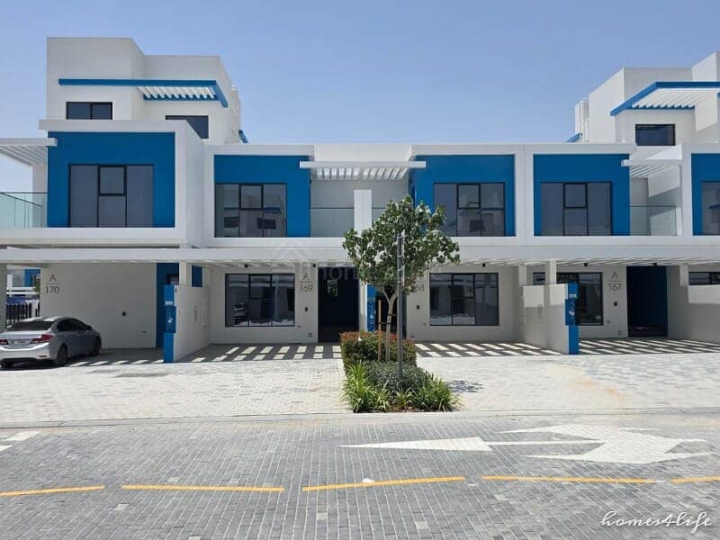 位于大马士革湖住宅,圣托里尼别墅 5 卧室的联排别墅 3500000 AED - 11740501 位于大马士革湖住宅,圣托里尼别墅 5 卧室的联排别墅 3500000 AED - 11740501