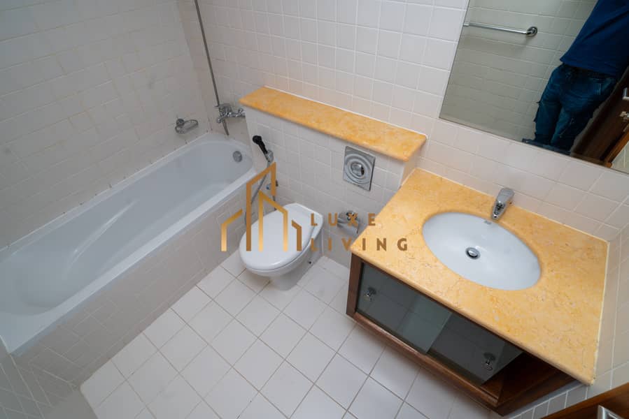 15 BIN02162. jpg