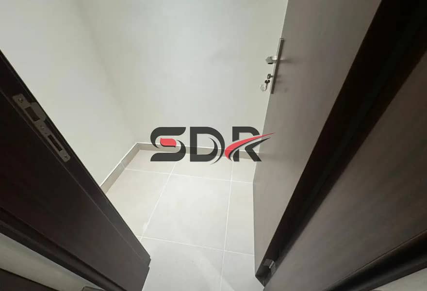 17 14343759-dc944o. jpg