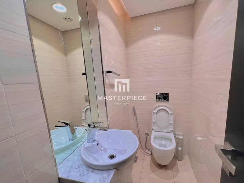 8 0883be68-f9df-4883-aed8-ca6317c8d877. jpg