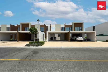 3 Bedroom Townhouse for Rent in Dubailand, Dubai - well maintained / ready / call now
