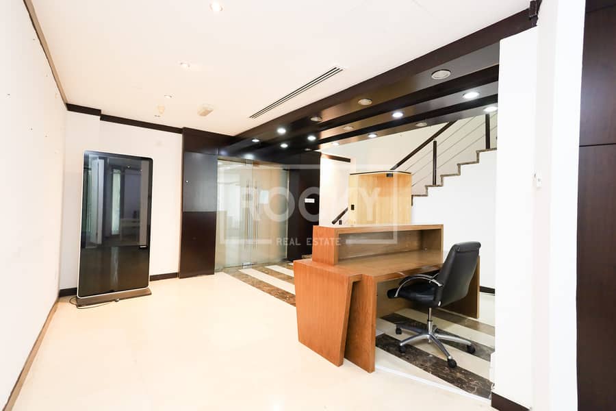 Book NOW for Aug | Unique Loft Office Book NOW for Aug | Unique Loft Office