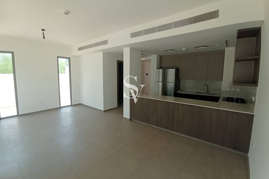 Park Facing | True Corner Unit | Multiple Cheques Park Facing | True Corner Unit | Multiple Cheques