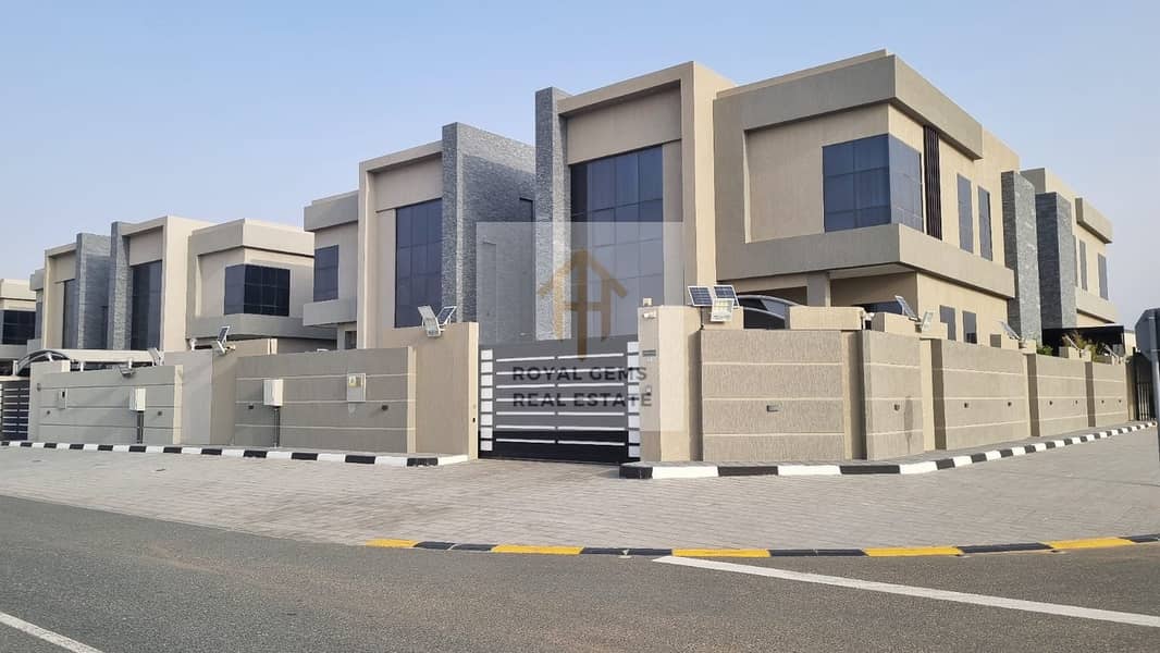 Residential land // freehold 100% // building permitted// on Umm al quain University street - View 3