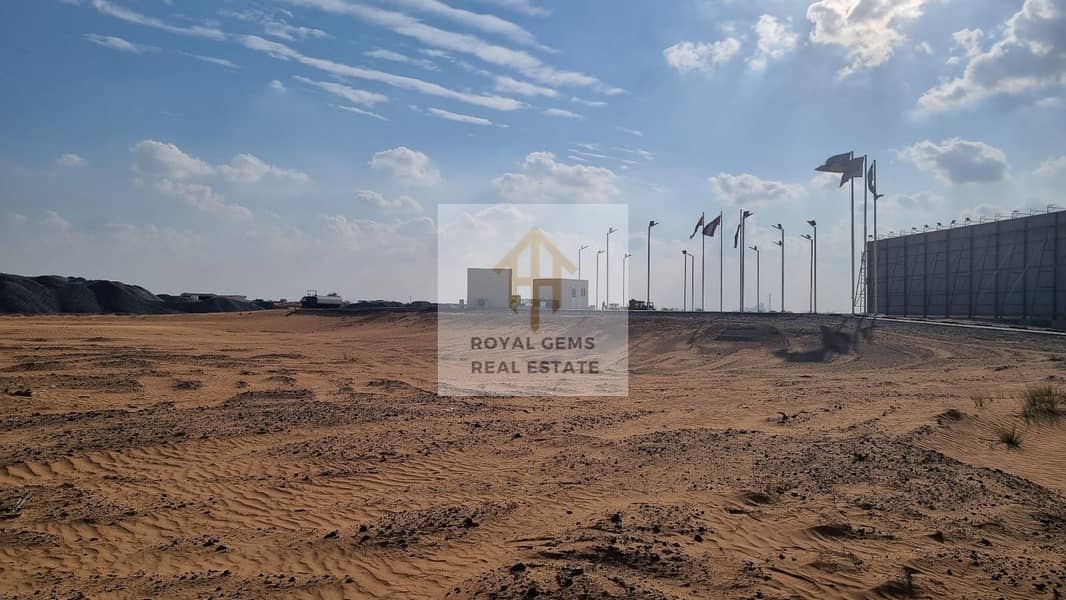 Residential land // freehold 100% // building permitted// on Umm al quain University street - View 4
