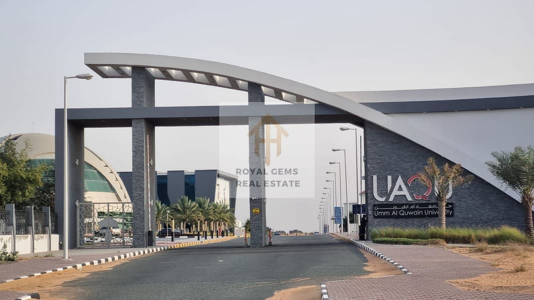 Residential land // freehold 100% // building permitted// on Umm al quain University street - View 5