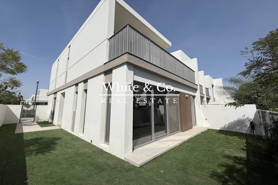 位于蒂拉尔阿尔加夫综合社区,伊兰住宅区 4 卧室的联排别墅 240000 AED - 11760550 位于蒂拉尔阿尔加夫综合社区,伊兰住宅区 4 卧室的联排别墅 240000 AED - 11760550