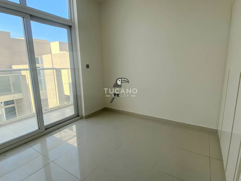 Townhouse Ready for Immediate Occupancy | Fully Detached | Generously Sized Townhouse Ready for Immediate Occupancy | Fully Detached | Generously Sized