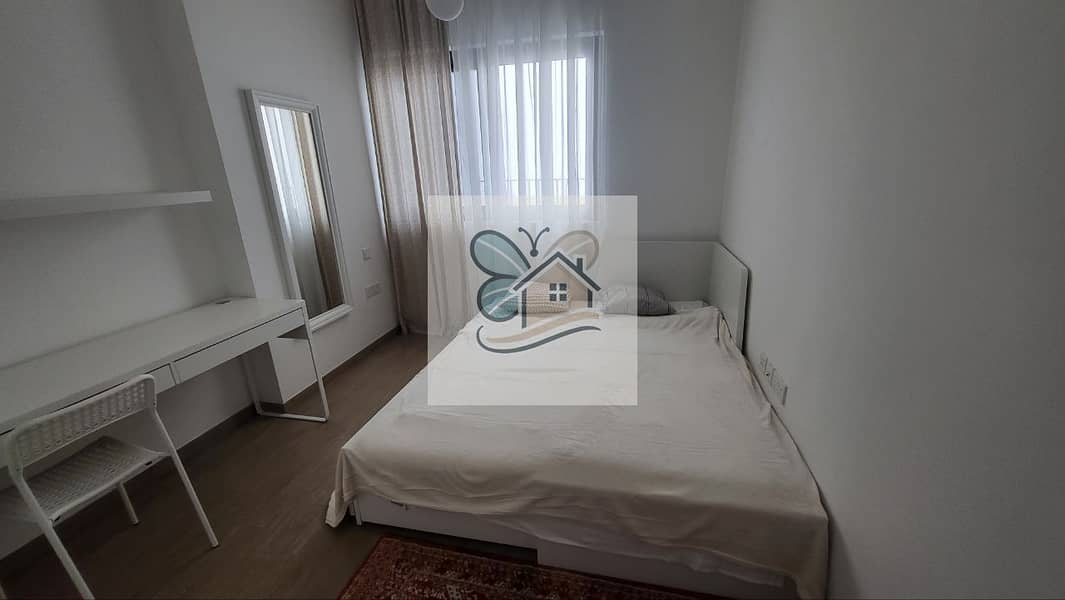 8 bedroom. jpg
