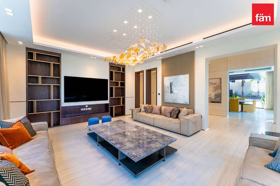 Brand New Ultra-Luxury 6BR Signature Villa